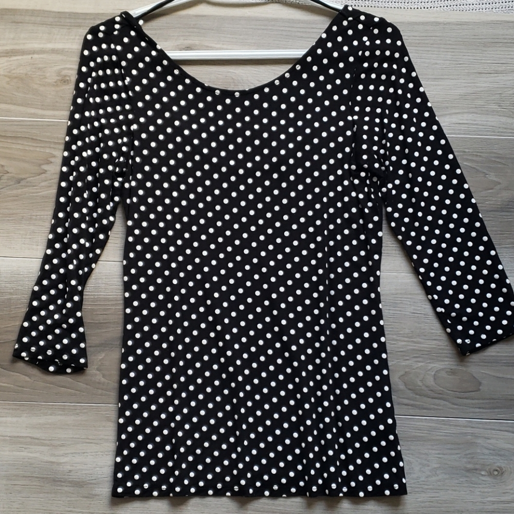 Polka dot top